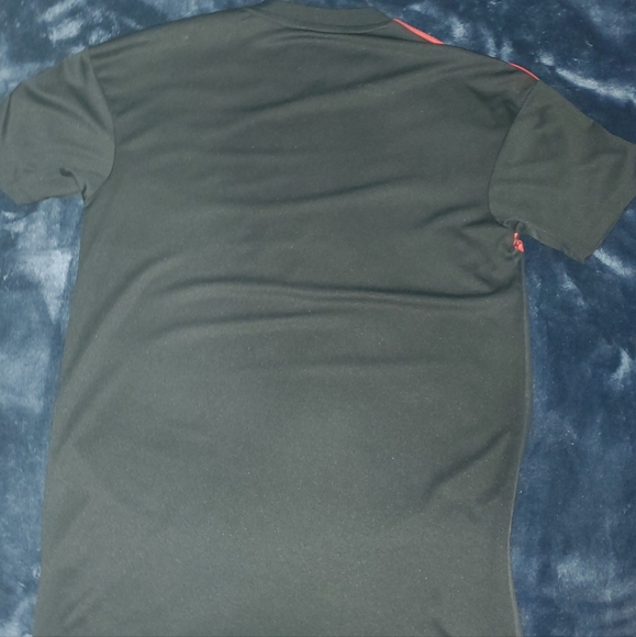 Manchester United Training Jersey in Mint Condition - Picture 2 of 2